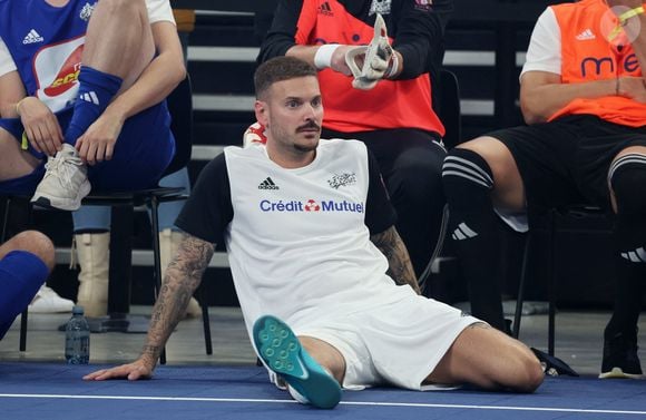 Matt Pokora (M. Pokora) - Match de futsal lors de la nouvelle édition du Foot-Concert organisé par le Réseau A.Ma.N.D./Huntington Avenir à la LDLC Arena à Lyon le 11 Novembre 2024. Cet événement solidaire unique en France rassemble le sport et la musique pour lutter contre les maladies neurodégénératives. © Dominique Jacovides/Bestimage