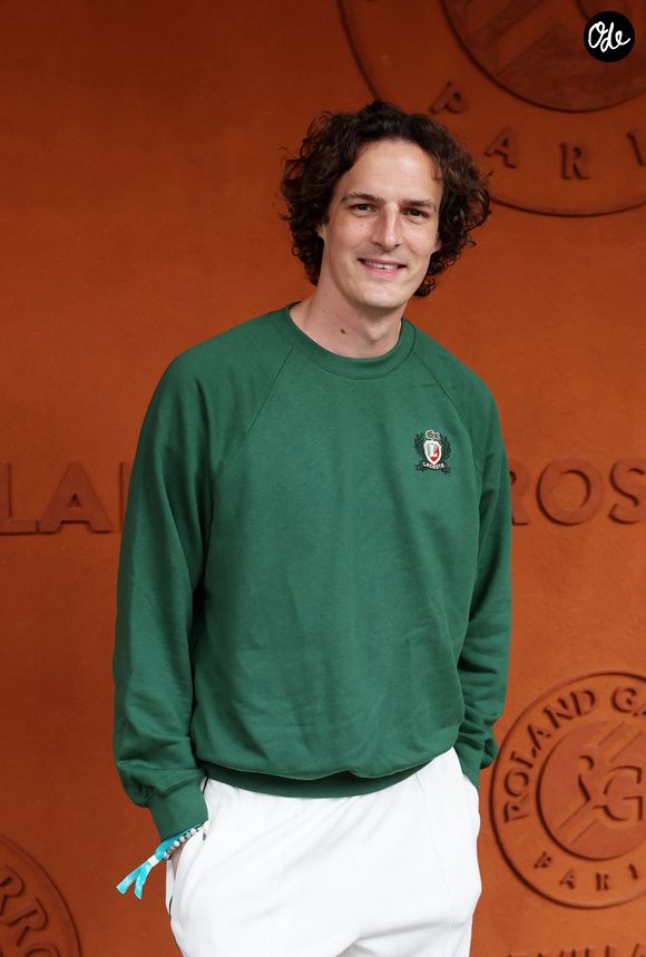 Paul de Saint Sernin au village lors des Internationaux de France de Tennis de Roland Garros 2025, à Paris, France, le 4 Juin 2025. © Jacovides-Moreau/Bestimage