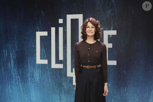 Exclusif - Valérie Lemercier, sur le plateau de Clique (Midi) présenté par M.Achour, et diffusé sur Canal + le 4 novembre 2025, à Paris, France, le 28 octobre 2025. © Jack Tribeca/Bestimage
