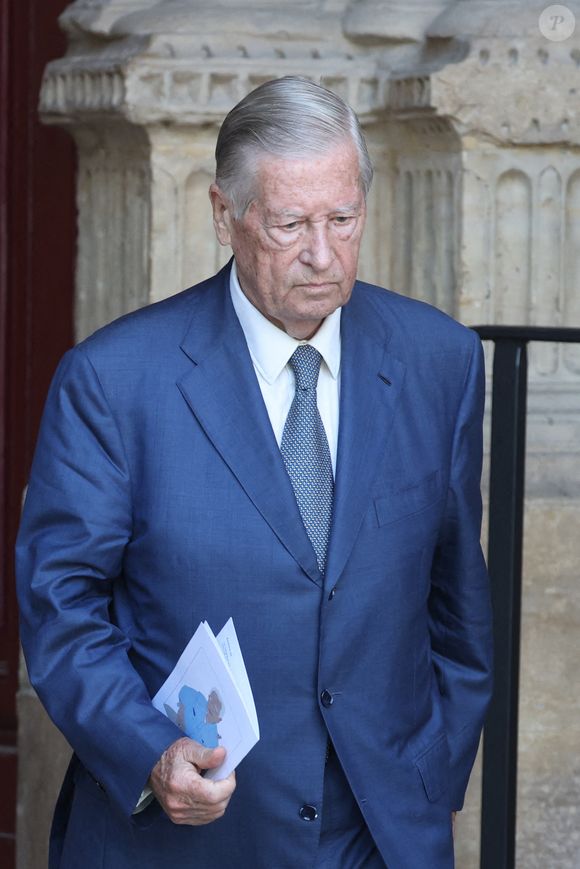 Alain Duhamel - Sorties des obsèques de Philippe Labro en l'église de Saint-Germain-des-Prés à Paris le 13 juin 2025. © Dominique Jacovides - Christophe Clovis / Bestimage