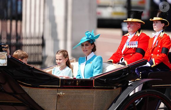 La princesse Charlotte et la princesse de Galles rentrent au palais de Buckingham après la cérémonie du drapeau dans le centre de Londres, alors que le roi Charles III célèbre son anniversaire officiel.  14 juin 2025. Photo by Aaron Chown/PA Wire/ABACAPRESS.COM