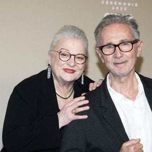 Josiane Balasko et Thierry Lhermitte posent dans la salle des lauréats lors de la 50ème cérémonie des César à l'Olympia le 28 février 2025 à Paris, France. Photo David Niviere/Abaca