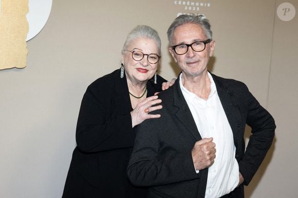 Josiane Balasko et Thierry Lhermitte posent dans la salle des lauréats lors de la 50ème cérémonie des César à l'Olympia le 28 février 2025 à Paris, France. Photo David Niviere/Abaca