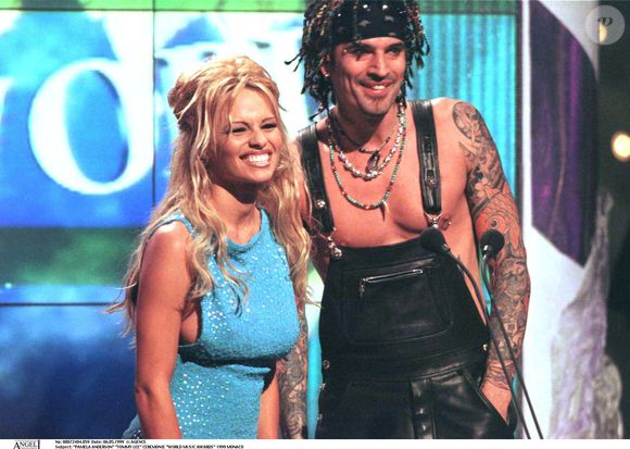 Pamela Anderson et le père de ses enfants, Tommy Lee, au World Music Awards en 1999 à Monaco. 

©Bestimage