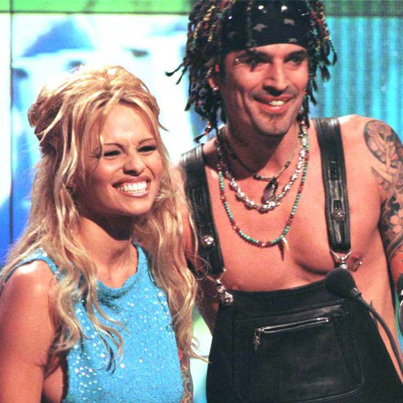 Pamela Anderson et le père de ses enfants, Tommy Lee, au World Music Awards en 1999 à Monaco. 

©Bestimage