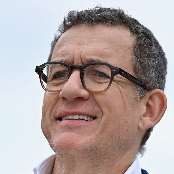 Il revenait d’une sortie en famille à Europa Park, en Allemagne, et a eu un geste tout particulier pour ses sauveteurs.

Dany Boon participe au photocall de La Famille Hennedricks lors du 38ème Festival du Film de Cabourg - Quatrième jour le 15 juin 2024 à Cabourg, France. Photo by Franck Castel/ABACAPRESS.COM
