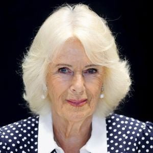 La reine Camilla (Camilla Parker Bowles, reine consort d'Angleterre) visite le siège du Cornwall Air Ambulance Trust pour inaugurer la nouvelle unité opérationnelle de l'association, à Newquay, en Cornouailles, au Royaume-Uni, le 2 septembre 2025.

© Chris Jackson / Pool / Julien Burton via Bestimage