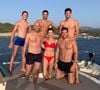 S'il affirme porter son célèbre patronyme avec une immense fierté, il reconnaît que cette filiation a pu être un frein en l'exposant à de vives critiques au début de sa carrière.

Zinédine Zidane pose avec sa femme Véronique et leurs quatre fils, Elyaz, Enzo, Théo et Luca au cours de vacances en famille à Ibiza. Instagram, le 5 juillet 2019.