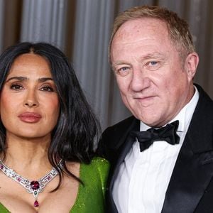 Salma Hayek et François-Henri Pinault au Art + Film Gala 2025 présenté par Gucci, organisé au Los Angeles County Museum of Art (LACMA) dans le quartier de Museum Row (Miracle Mile), à ​​Los Angeles, Californie, États-Unis. © Backgrid USA / Bestimage