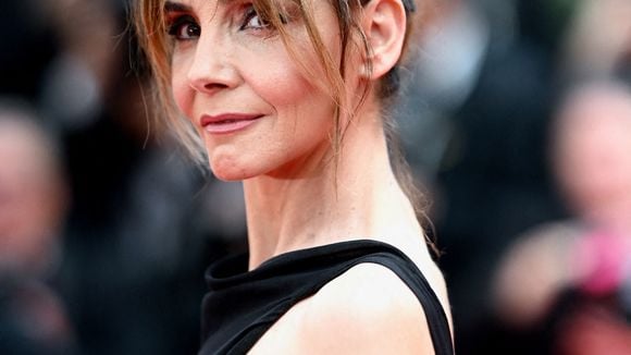 clotilde courau poses his "always