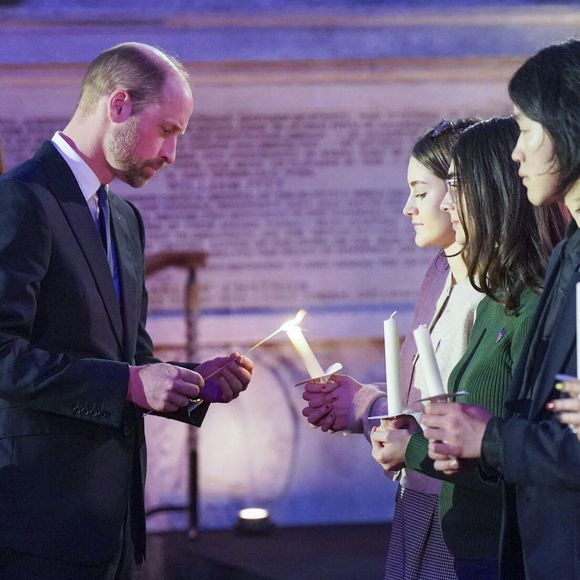 Le Prince et la Princesse de Galles allument des bougies lors d'une cérémonie au Guildhall de Londres, pour commémorer la Journée de la mémoire de l'Holocauste et le 80e anniversaire de la libération d'Auschwitz-Birkenau. Lundi 27 janvier 2025. Londres, Royaume-Uni. Photo by Arthur Edwards/The Sun/PA Wire/ABACAPRESS.COM