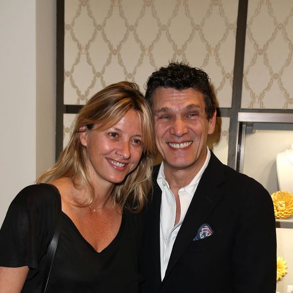 L'ex de Marc Lavoine
Marc Lavoine et sa femme Sarah - Inauguration de la nouvelle boutique Buccellati rue de la Paix à Paris. © Dominique Jacovides / Bestimage