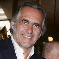 Emmanuel Chain rejoint un célèbre journaliste pour acclamer un grand homme récompensé par Marc Ladreit de Lacharrière