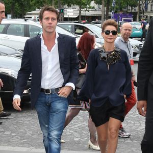 Le prince Emmanuel Philibert de Savoie et Clotilde Courau arrivant au défilé Haute-Couture Automne-Hiver 2013/2014 "Armani Prive" au Palais de Chaillot a Paris, le 2 juillet 2013.
©Marc Ausset Lacroix / Bestimage