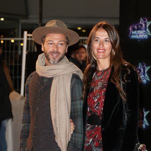 Christophe Maé et sa femme Nadège à la 18ème cérémonie des "NRJ Music Awards" au Palais des Festivals à Cannes, le 12 novembre 2016.
© Dominique Jacovides/Bestimage