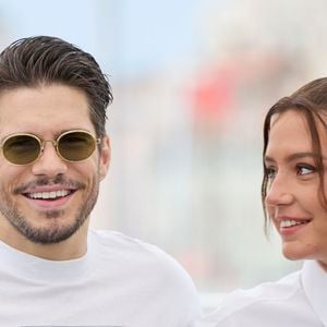 François Civil et Adèle Exarchopoulos - Photocall du film "L'Amour Ouf" (Beating Hearts / Compétition) lors du 77ème Festival International du Film de Cannes (14 - 25 mai 2024), le 24 mai 2024. 
© Moreau / Jacovides / Bestimage