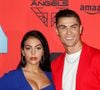 Bien que le budget de départ ait été évalué à un peu moins de 20 millions d'euros, les multiples exigences du couple ont fait grimper la facture finale à 35 millions d'euros.

Cristiano Ronaldo et sa compagne Georgina Rodriguez à la soirée MTV European Music Awards 2019 (MTV EMA's) au FIBES Conference and Exhibition Centre à Séville en Espagne, le 3 novembre 2019
Bestimage