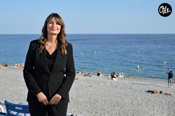 Valérie Perrin - Photocall du film "Changer l'eau des fleurs" réalisé par J.-Pierre Jeunet d'après le roman de V.Perrin dans le cadre de la 8ème édition du Festival Ciné Roman à Nice le 28 Septembre 2026. © Jacovides-Bebert/Bestimage