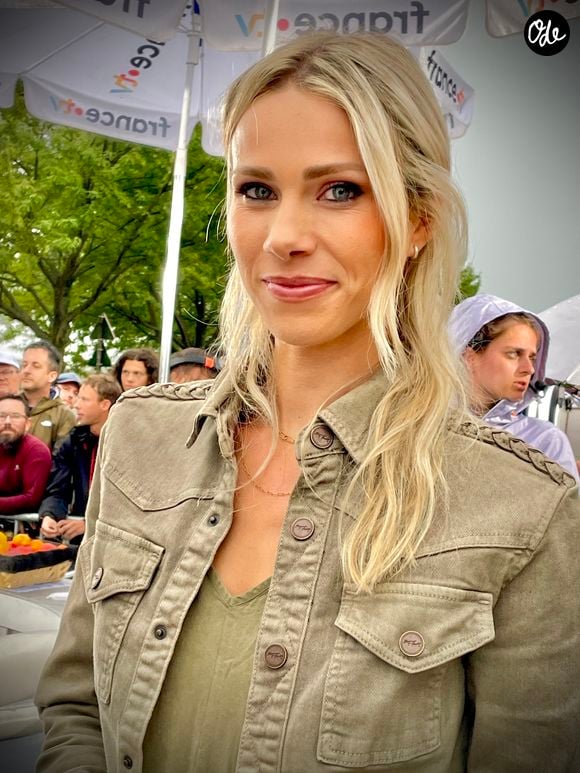 Marion Rousse au village du tour lors de la 17ème étape de la 112ème édition du Tour de France, à Valence, le 23 juillet 2025. © Fabien Faure/Bestimage | 00716547