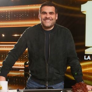 Exclusif - Matthieu Lartot - Backstage - Enregistrement de l'émission "100% logique" présentée par C. Feraud et qui sera diffusée le le 5 avril 2025 au Studio du Lendit à Saint-Denis, France, le 20 décembre 2024. © Christophe Clovis / Bestimage