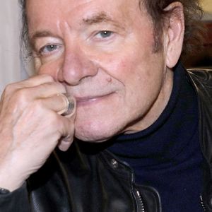 Le journaliste Guillaume Durand s'est indigné sur les réseaux sociaux. 

Guillaume Durand - 44ème Cocktail des Ecrivains du cercle MBC dans les salons du Fouquet's à Paris. © Cédric Perrin / Bestimage