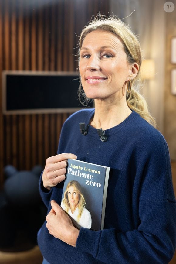Et le second est aussi un lieu pédagogique puisqu'il s'agit du Musée du Louvre.

Agathe Lecaron sur plateau de l'émission "Animalement Vôtre" présentée par Bernard Montiel et diffusée le 1er mars 2026 sur France 3, à Paris, France, le 13 janvier 2026. © Julien Sarkissian/Bestimage