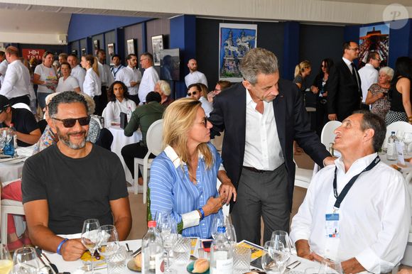 Exclusif - Roschdy Zem, Sarah Poniatowski , Nicolas Sarkozy et Serge Varsano, PDG de Sucres et Denréesdans l'Espace VIP lors de la 9ème édition du "Longines Paris Eiffel Jumping" au Champ de Mars à Paris, France, le 25 juin 2023. © Perusseau-Veeren/Bestimage