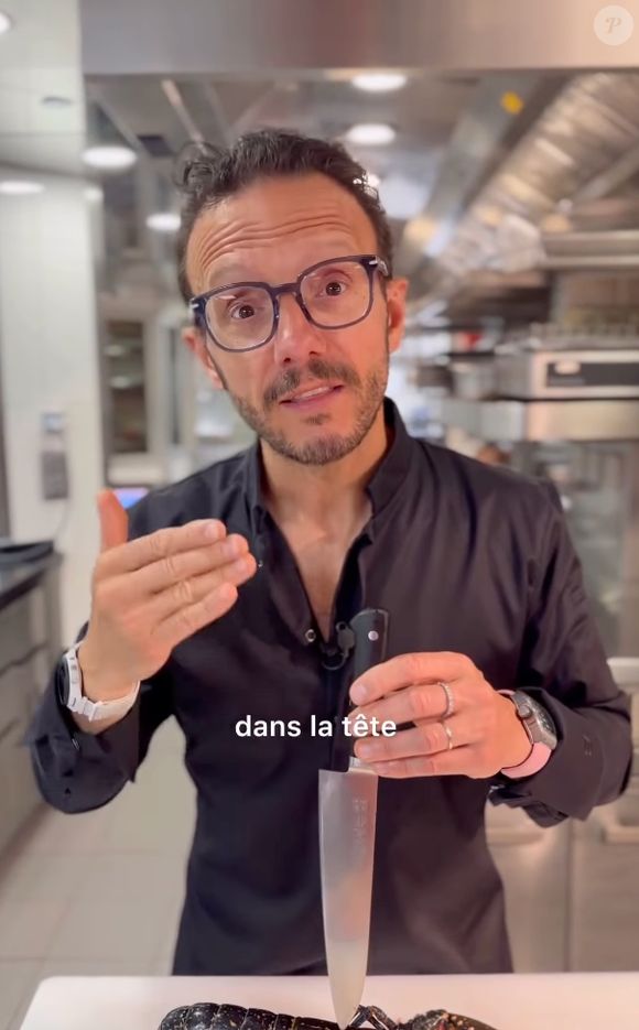 L'incident se serait déroulé mardi, aux alentours de 23h. Les deux malfrats l'auraient projeté au sol pour lui dérober sa luxueuse montre Richard Mille estimée à 150 000 euros.

Capture d'écran - Instagram - 2025.