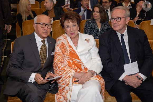 Laurent Fabius, Roselyne Bachelot - Le chef français multi étoile, Guy Savoy, vient d'être officiellement installé comme membre de l'Académie des Beaux-Arts. Une cérémonie qui s'est déroulée sous la coupole de l'Institut de France, à Paris, France, le 20 mai 2026. C'est la première fois qu'un chef intègre la prestigieuse institution. © Julien Sarkissian/Bestimage