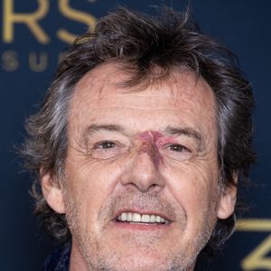 Jean-Luc Reichmann assiste à la cérémonie des 29e Lauriers de l'Audiovisuel au théâtre Marigny le 24 février 2025 à Paris, France. Photo par Nasser Berzane/Abaca