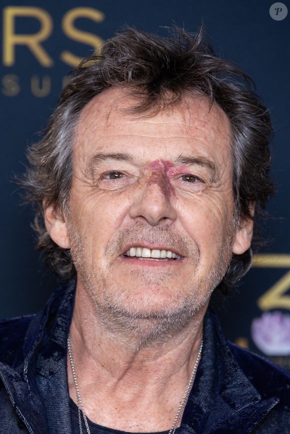 Jean-Luc Reichmann assiste à la cérémonie des 29e Lauriers de l'Audiovisuel au théâtre Marigny le 24 février 2025 à Paris, France. Photo par Nasser Berzane/Abaca
