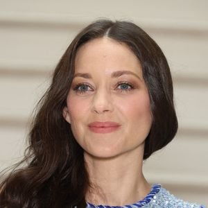 Marion Cotillard lors du défilé Chanel Haute-Couture automne-hiver 2025-2026 à Paris au Grand Palais le 8 juillet 2025
©Domine Jerome/ABACA
