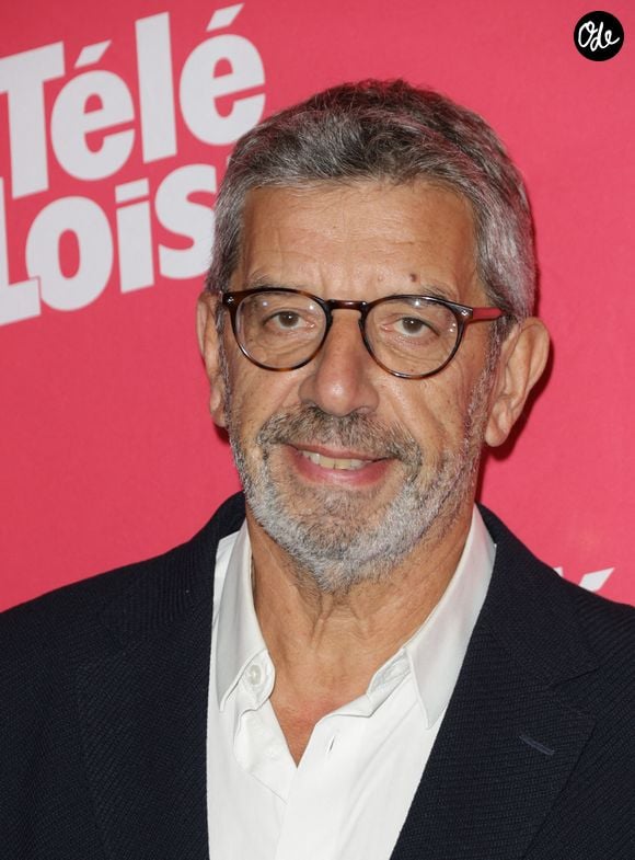 Michel Cymes - Photocall de la soirée "Télé Loisirs Awards 2024" aux Jardins du Pont-Neuf à Paris le 23 septembre 2024.  © Coadic Guirec/Bestimage