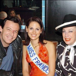 Laëtitia Bléger avec Jean-Luc Reichmann et Geneviève de Fontenay aux Bains Douches. RACHID BELLAK / BESTIMAGE