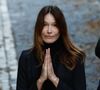 Star de la musica leggera, Ornella Vanoni, chanteuse italienne aux 50 millions de disques vendus, est morte à 91 ans. 

Carla Bruni - La famille et les soutiens de Nicolas Sarkozy se sont réunis devant son domicile le jour de son incarcération à la prison de la Santé à Paris
© Moreau / Jacovides / Bestimage