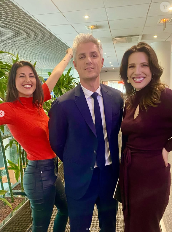 Claire Delorme bien accueillie par l'équipe de la matinale de LCI, le 24 avril 2025