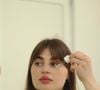 Face à ces agressions environnementales, adapter sa routine de soins devient une priorité beauté.
