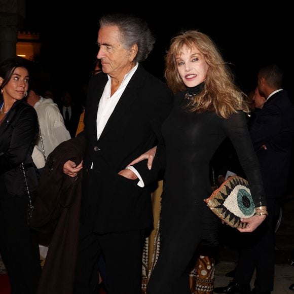 Arielle Dombasle et Bernard-Henri Lévy (BHL) - Dîner d'Etat offert par sa Majesté le roi Mohammed VI du Maroc en l'honneur du Président de la République Emmanuel Macron et de la première dame Brigitte Macron au Palais Royal de Rabat au Maroc le 29 Octobre 2024. © Dominique Jacovides/Bestimage