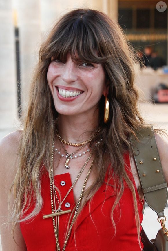 Lou Doillon - Prix ANDAM dans les jardins du Palais Royal à Paris, France, le 30 juin 2025. © Christophe Clovis / Bestimage