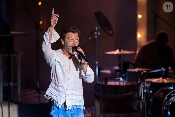 Exclusif - Christophe Maé - Christophe Maé, à l'occasion de sa tournée "Carnet de voyage", en concert au Théâtre de verdure lors du 40ème Festival de Ramatuelle. Le 1er août 2024
Cyril Bruneau / Festival de Ramatuelle / Bestimage