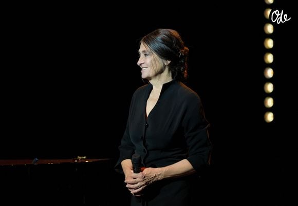 Après la mort de Fred Chichin en 2007, Catherine Ringer avait poursuivi sa carrière sur scène et continué à faire vivre leur répertoire.

Exclusif - Catherine Ringer - 11ème édition de la "Nuit de la déprime" aux Folies Bergère à Paris le 6 octobre 2026. © Anne-Sophie Guebey / Bestimage