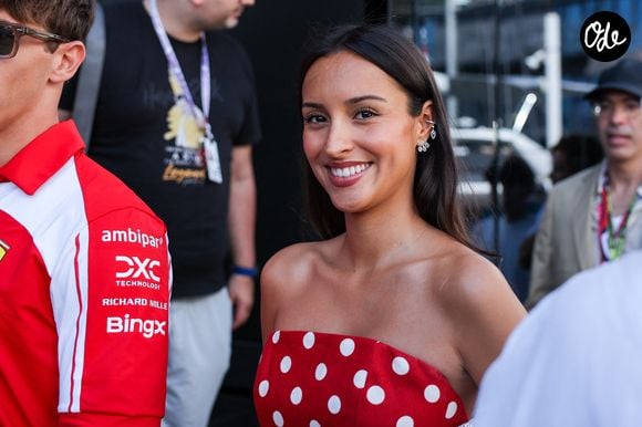 Monaco, Principauté de Monaco - Alexandra Leclerc observe lors du Grand Prix de F1 de Monaco 2026 - Paddock au Circuit de Monaco à Monte-Carlo, Monaco. © Fabrizio Carabelli/IPA via ZUMA Press/Bestimage