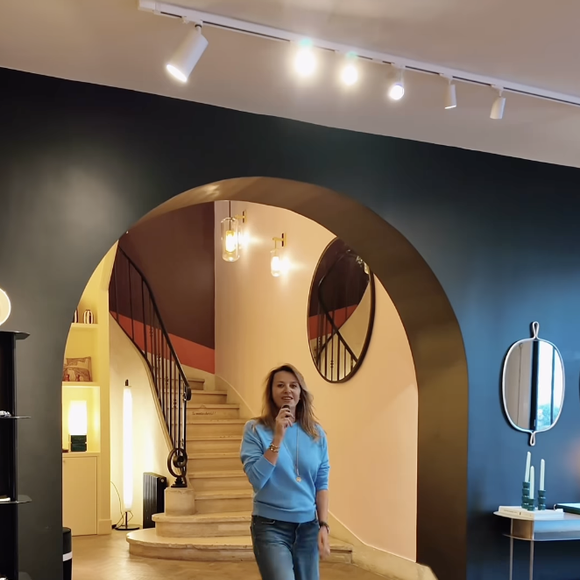 Elle dévoile aux internautes toutes les nouvelles tendances : comme sa vaisselle douce et colorée. 

Capture d'écran Instagram de Sarah Poniatowski.