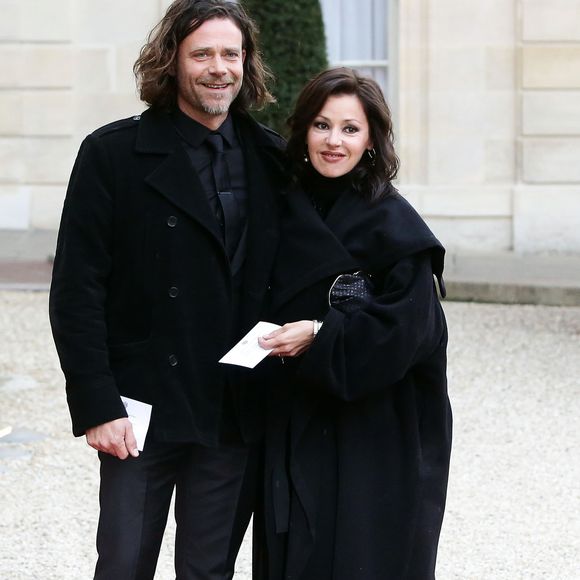 Leur séparation avec Vincent Mancini a été officialisée en 2023, dans le respect et avec leur fils comme priorité. 

Tina Arena et son mari Vincent Mancini - Dîner d'Etat en l'honneur du gouverneur australien Peter Cosgrove au palais de l'Elysée à Paris, le 26 avril 2016. © Stéphane Lemouton/Bestimage