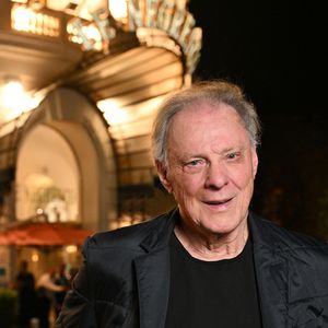 Ils avaient élu domicile une maison à Barbizon, à l'orée de la forêt de Fontainebleau.

Herbert Léonard durant le dîner de Gala caritatif de l'association Enfant Star et Match à l'hôtel Negresco à Nice, le 8 juin 2024. Fabrice Ravaux, le fondateur et président de l'association, souhaite, avec les bénéfices de cette soirée, financer les installations d'un Rooftop Sportif pour les enfants hospitalisés à l'hôpital Lenval à Nice. Cette terrasse offrira un espace de 200m2 en plein air sécurisée pour des sports adaptés et des moments de répit pour les enfants et leurs familles.
Depuis plus de 15 ans, la mission d’Enfant Star et Match est d'offrir un soutien aux enfants malades en leur donnant l’opportunité de rêver, de s’épanouir et de guérir à travers le sport, la musique et le spectacle. © Bruno Bebert / Bestimage