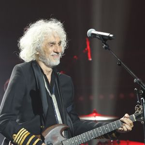 “Et même si elle n’a pas choisi la voie musicale que je souhaitais pour elle, le funk et le rock, elle a fait une belle carrière dans la variété et le cinéma”, a-t-il ajouté.

Louis Bertignac - 5ème édition de l'émission "Psychodon, Unis face aux maladies psychiques" à l'Olympia à Paris le 12 juin 2023. © Coadic Guirec/Bestimage