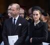 Le prince William et Kate Middleton se sont mutuellement soutenus durant ces obsèques.

La famille royale durant les obsèques de la duchesse de Kent dans la cathédrale de Westminster à Londres le 16 septembre 2025. © Dana Press / Bestimage