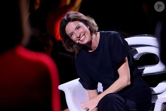 Exclusif - Isabelle Ithurburu lors de l'enregistrement de l'émission "La chanson secrète N°14", présentée par N.Aliagas et diffusée le 26 décembre sur TF1, consacrée à Isabelle Ithurburu à Paris le 9 décembre 2025. © Jacovides-Moreau/Bestimage