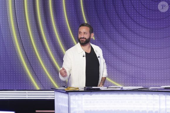 Exclusif - Cyril Hanouna sur le plateau de l’enregistrement de l’émission « Face à Hanouna » présentée par C.Hanouna et diffusée sur C8 le 13 octobre 2024, à Paris, France, le 10 octobre 2024. © Jack Tribeca / Bestimage