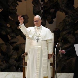 Rome, Italie, 12-05/2025 : Le Saint-Père Léon XIV reçoit en audience les représentants des médias dans la salle Paul VI. (Crédit image : © Marco Iacobucci/IPA via ZUMA Press)